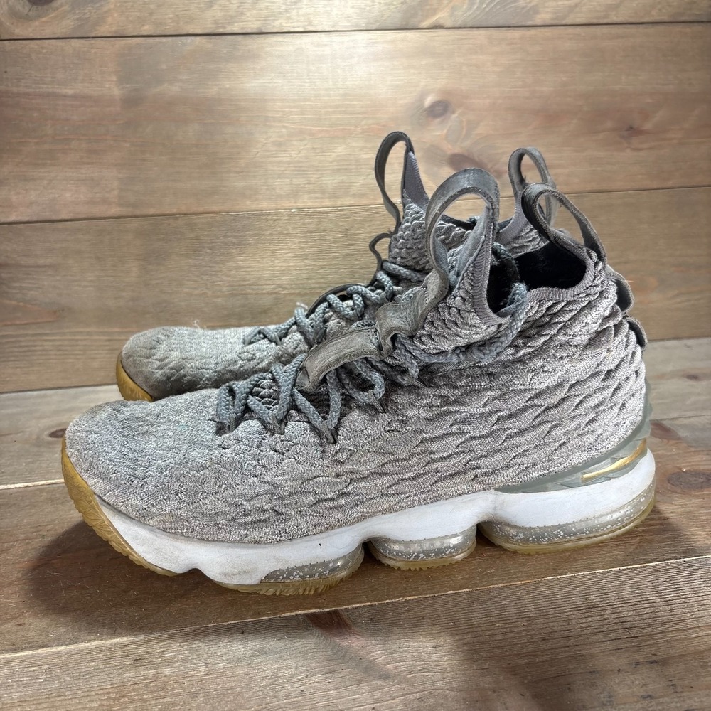 Nike LeBron 15 Mens size 9.5 shoes Gray City Edition Flyknit Basketball sneakers
